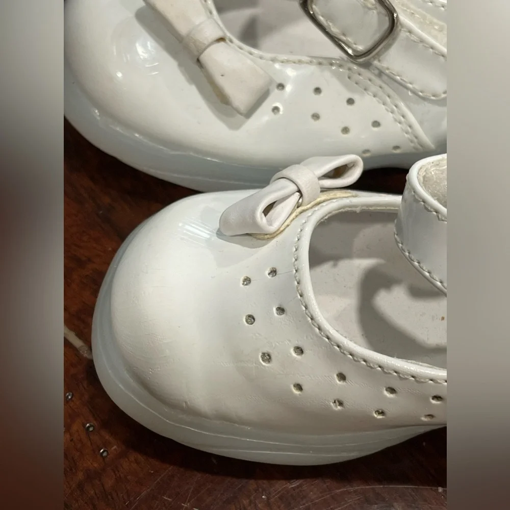VTG 90s Smart Steps little girl white patent vinyl Mary Jane shoes size 3.5W‎